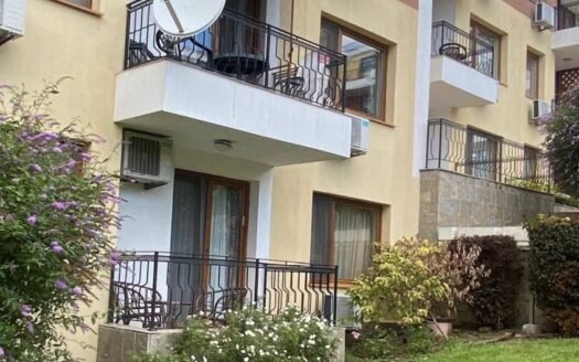 Продава се двустаен апартамент в комплекс „Райска градина“, Свети Влас